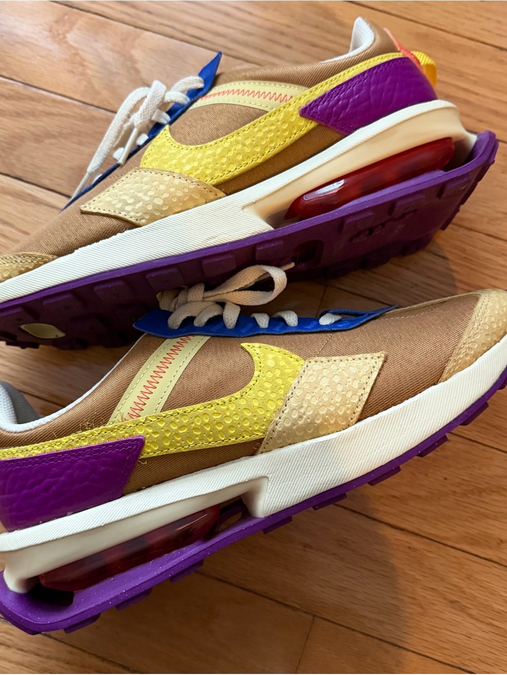 Nike Air Max Pre-Day. Women's Optimism. Size 8. - Picture 5 of 10